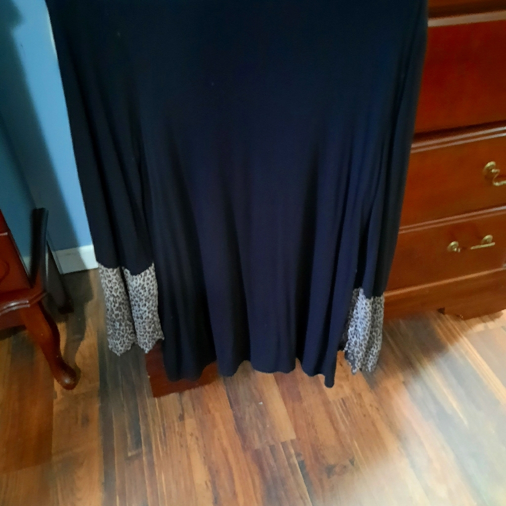 Black Leppard bell sleeve top